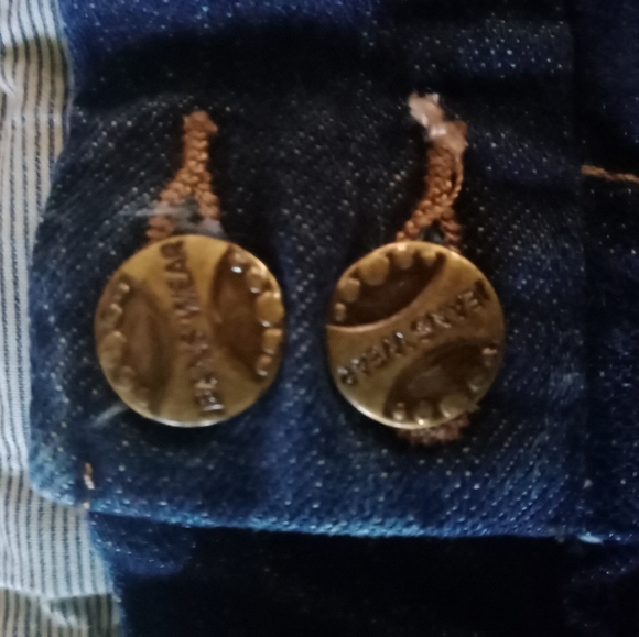 Jean wear size 0 Bermuda shorts medium dark wash - Picture 2 of 3